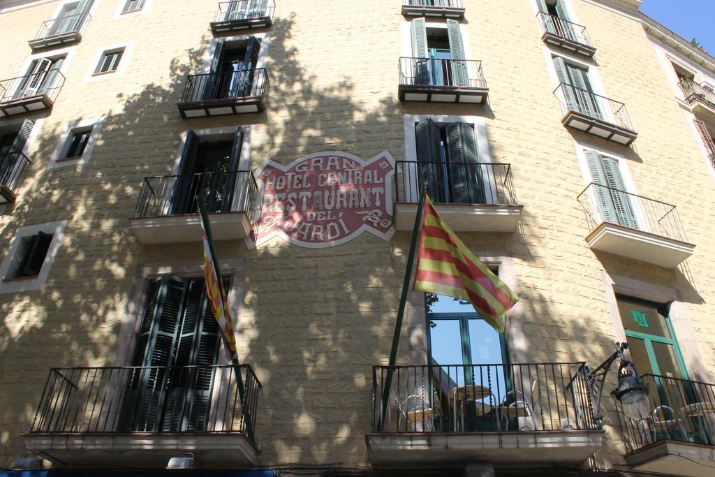 فندق برشلونةفي  El Jardi المظهر الخارجي الصورة